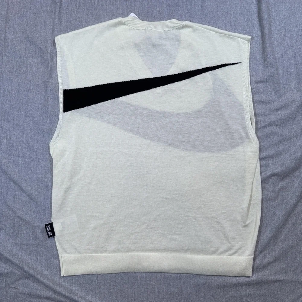 Nike Sweater Vest Mens Medium Cream Black‎ Swoosh SPTCAS FD2873-113 New Tag